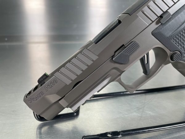 P320 AXG LEGION - Image 2